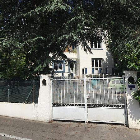 Villa Les Terrasses: Nature Retreat with Pool Near Lyon Oullins Exterior photo